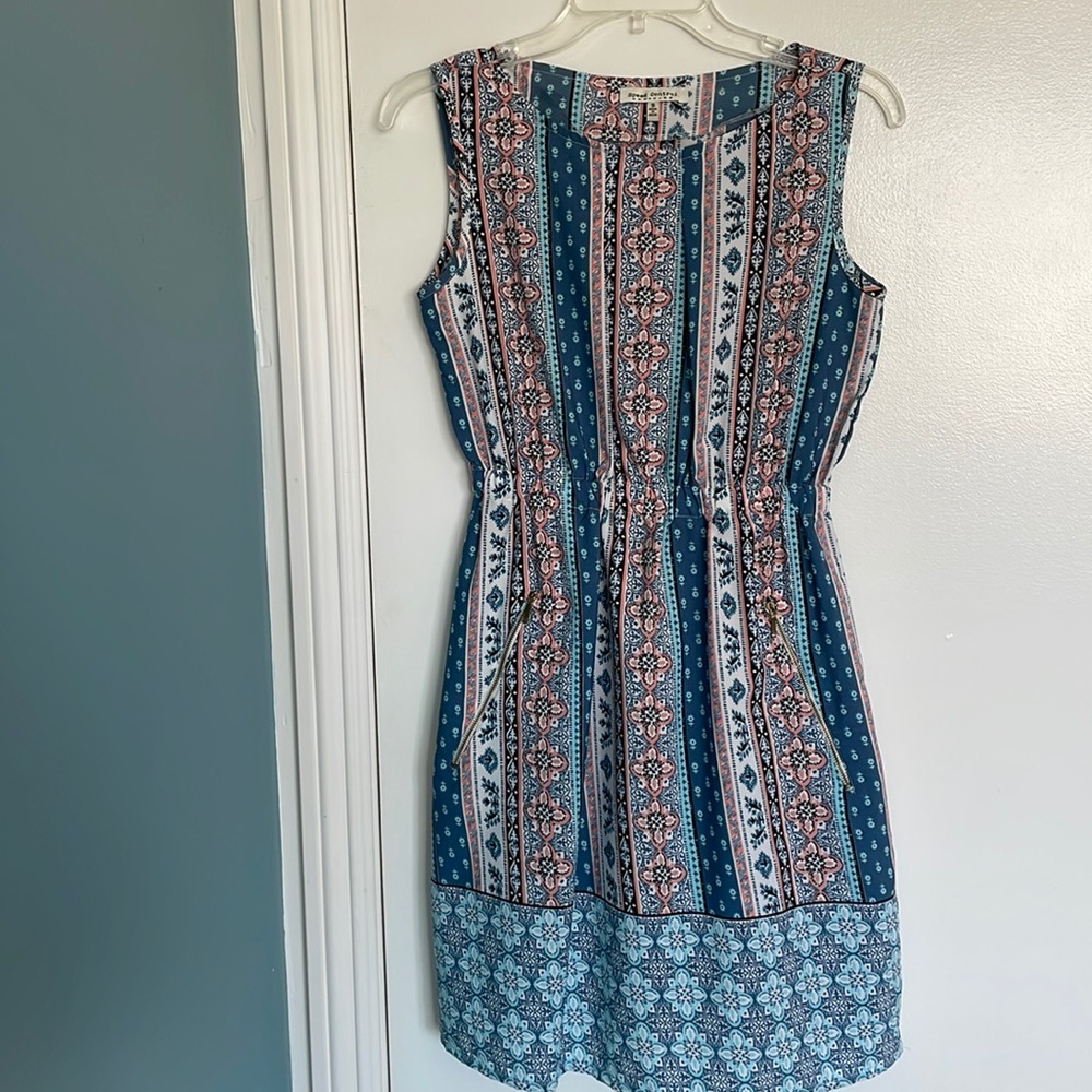Adorable super lightweight dress